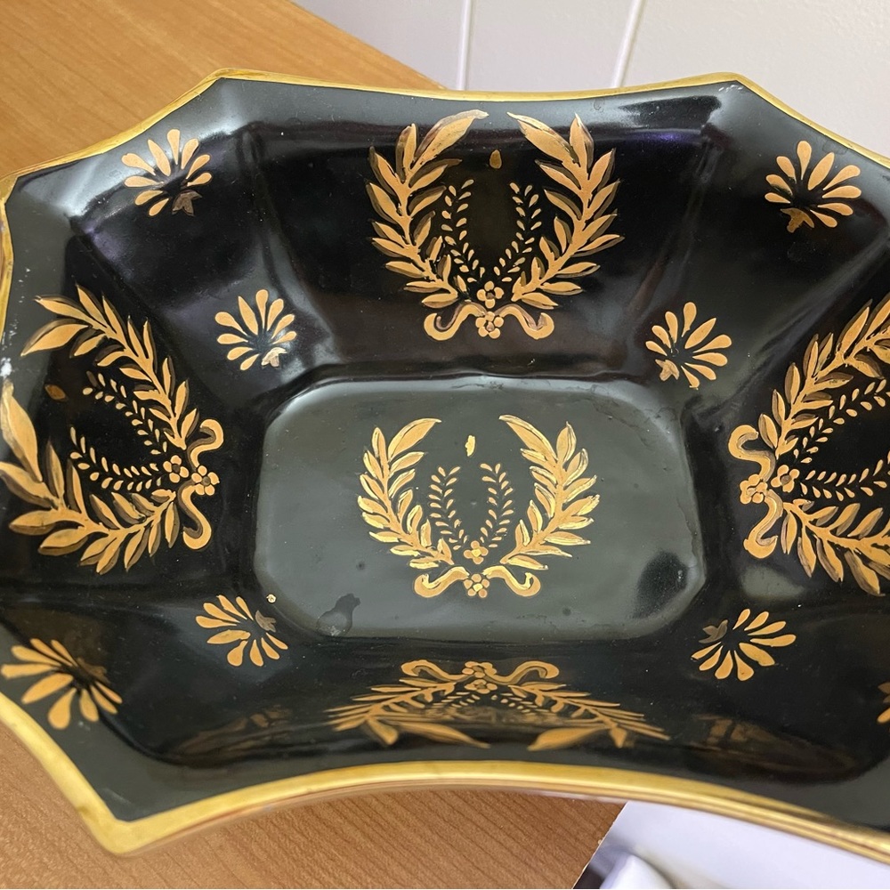Vintage Andrea By Sadek Black Rectangular Bowl Raised Gold Design Scalloped Rim